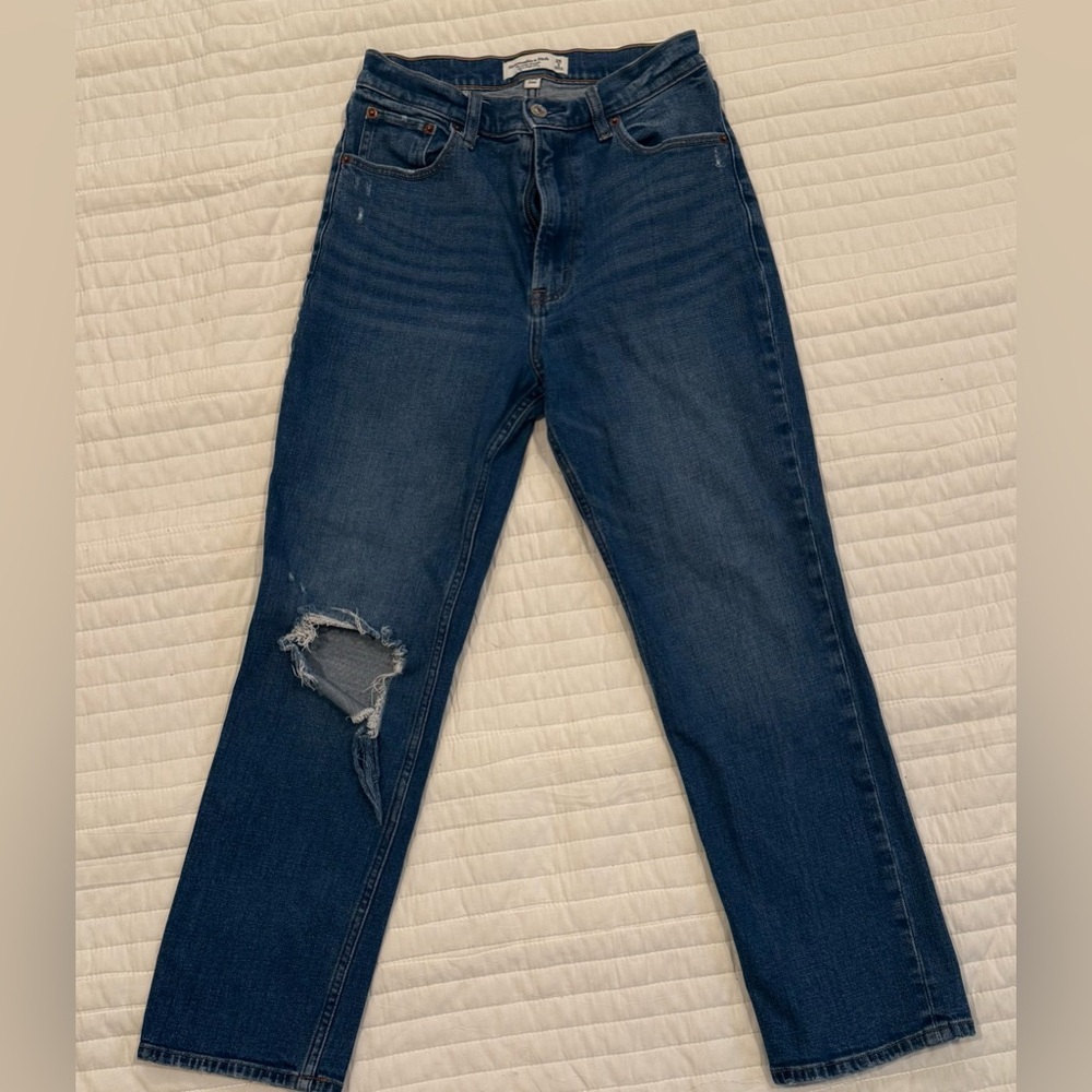 Abercrombie & Fitch Curve Love Ultra High Rise Ankle Straight Jean Size 26/2 - Picture 3 of 7